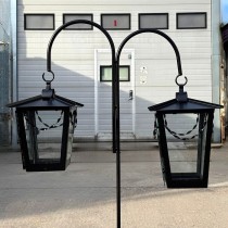 Металлический подвесной могильный фонарь