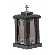 Гранитный могильный фонарь