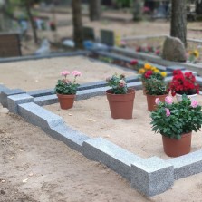 Hauaplatside renoveerimine ja hooldus - Hauapiirded