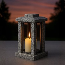 Гранитный могильный фонарь