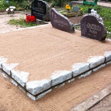 Oграда из бутового камня - Ограды для могил | Памятники | Надгробные плитки - Hauakivi Salong OÜ
