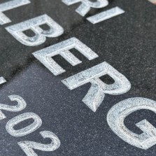 Hauaplaadi  kirja värv lakiga (kauakestev)