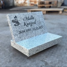 Hauaplaadid | Mahla 64, Männikul, Tallinnas